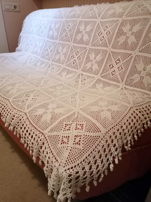 Покривка плетена