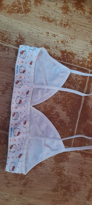 Бикини и бюстие за момиче 3лв.