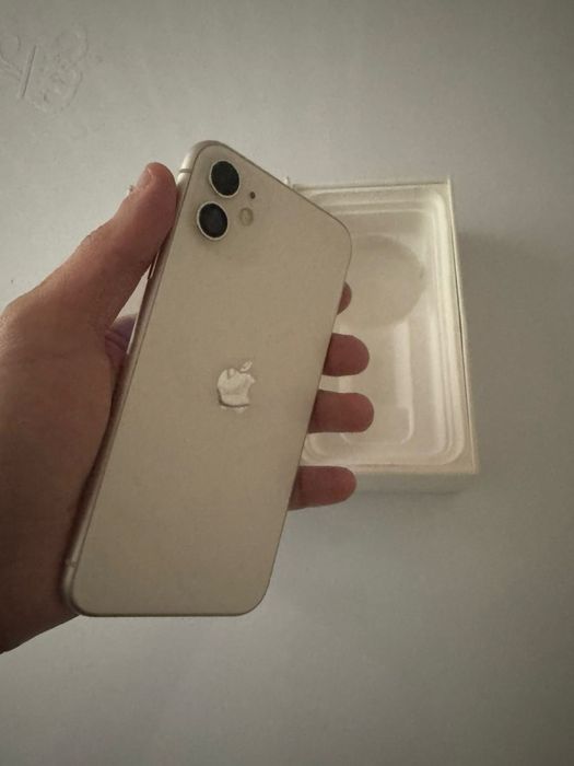 Айфон 11 64 гб с минусом