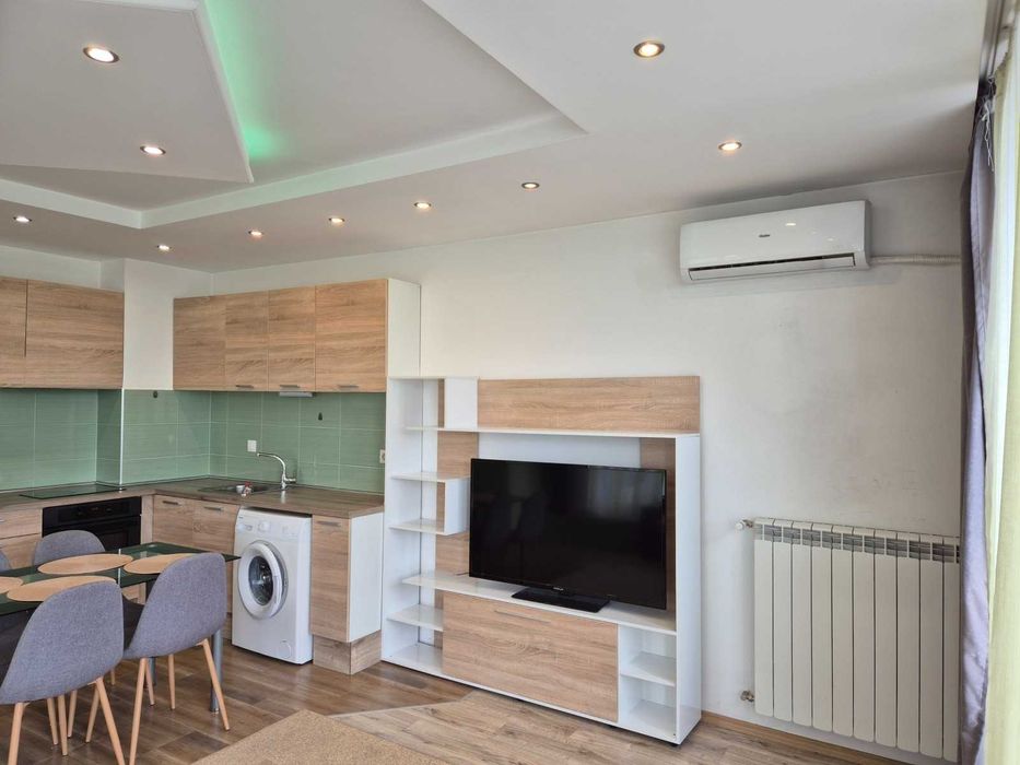 Продава се Двустаен апартамент в София, Младост 4 - 90 кв.м за 1739 €/кв.м - Снимка #2