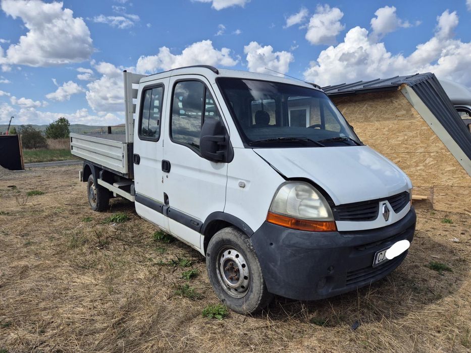 Dezmembrez renault master 2.5 diesel