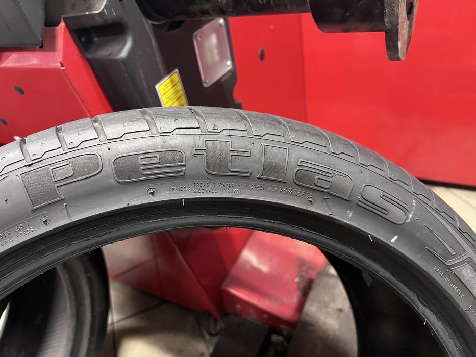 Летни гуми 245/40 R19 Petlas