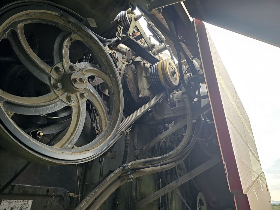 Комбайн Есиль 760