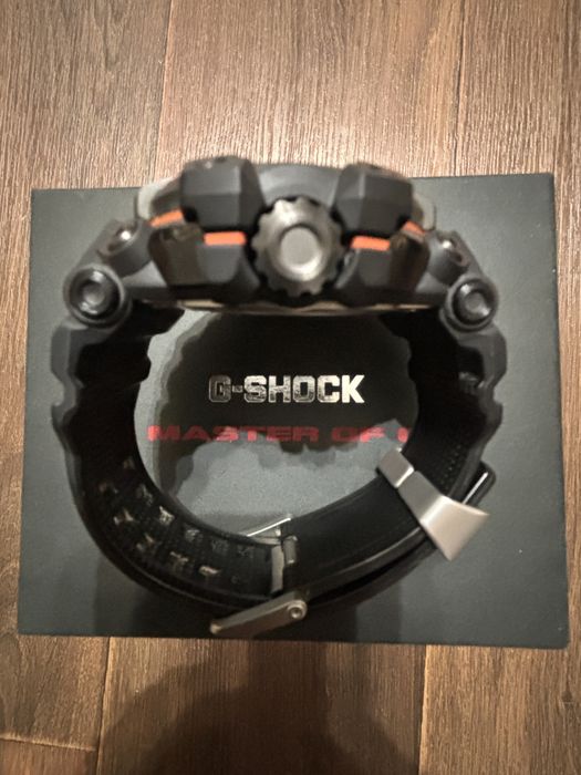 Casio g shock graviti master навороченая модель .