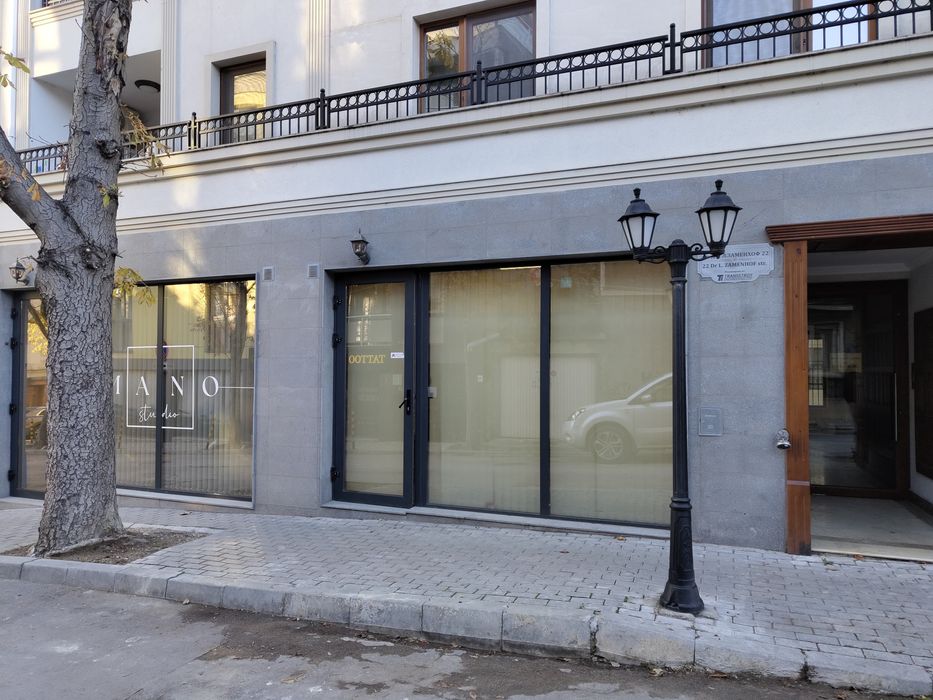 Дава се под наем Офис в Варна, Операта - 30 кв.м за 306 € - Снимка #1