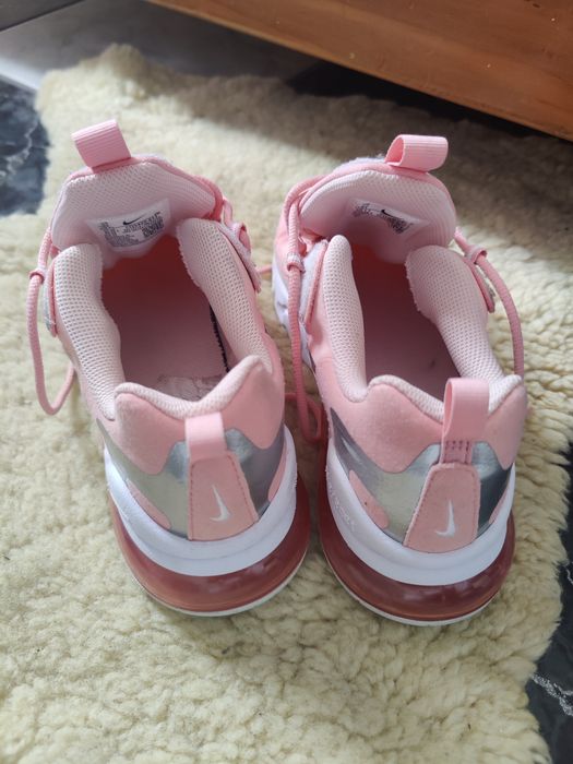 Adidași originali Nike React