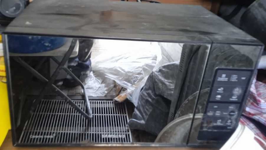 Продам микроволновку Samsung.