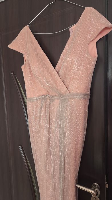Rochie impecabila perfecta pentru nunta, eveniment, banchet, bal.