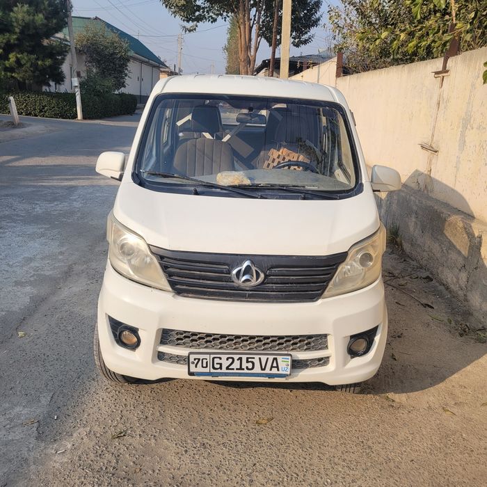 Changan dubil kabina sotiladi