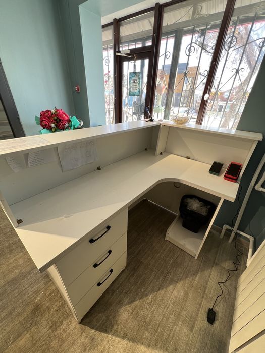 Продам ресепшен в отличном состоянии