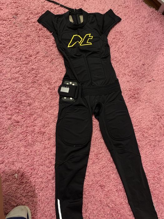 2 buc echipament EMS wirelles de dama nu sunt noi.