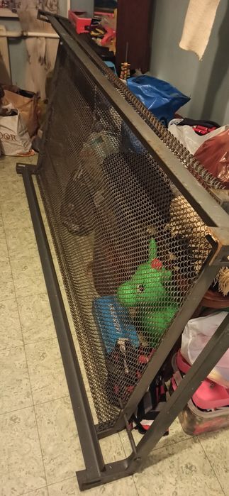 Продам кровать панцерная сетка деревянные спинки