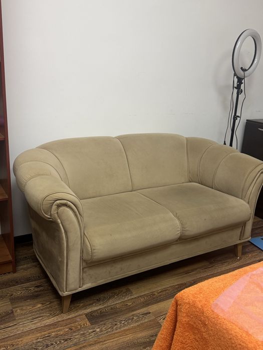 диван и тумбочки