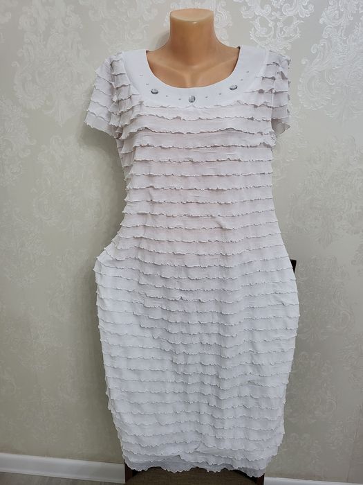 Вещи все по 3000 тенге