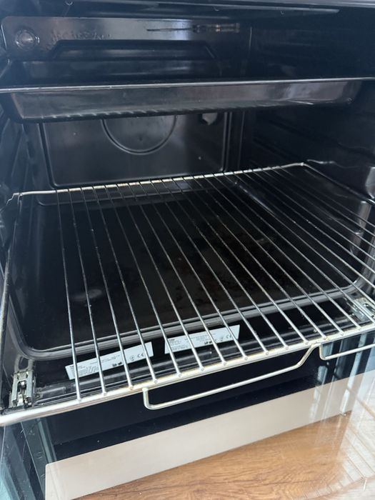 Продам электрическую плиту