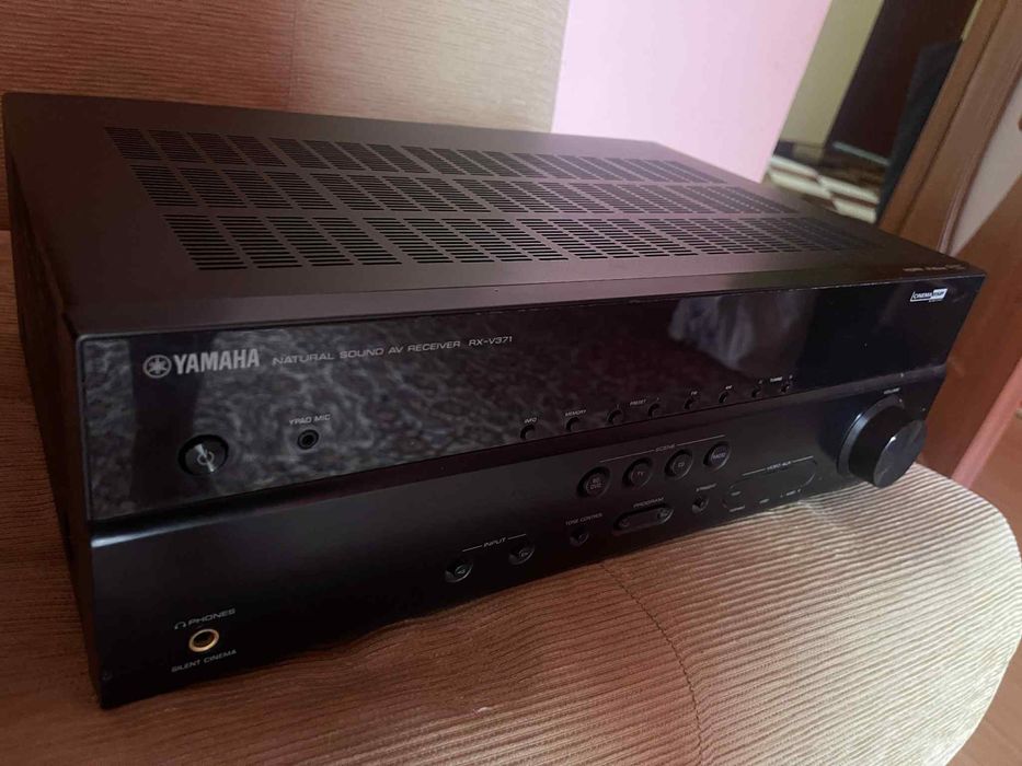 Yamaha RX V371• Natural sound•Cinema DSP•Hdmi•DTS-HD•Dolby-trueHD
