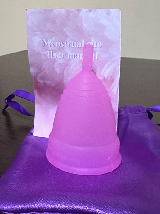 Менструална чашка