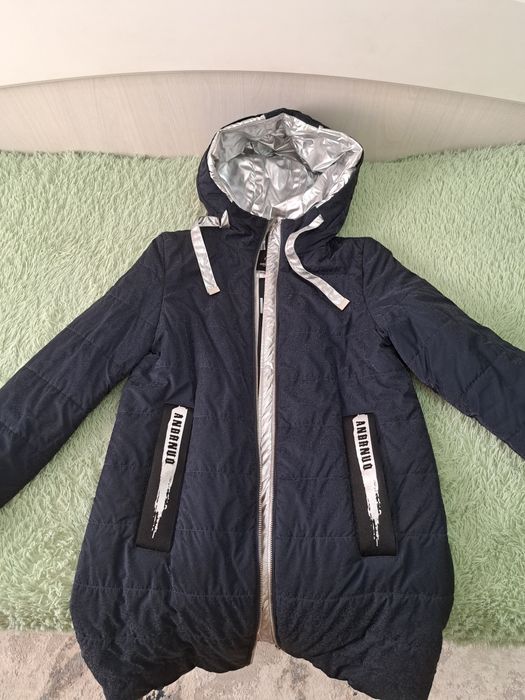 Продам куртку женскую весенне-осеннюю