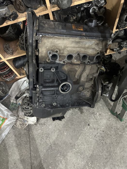 Продам мотор без нависного пасат 1.6
