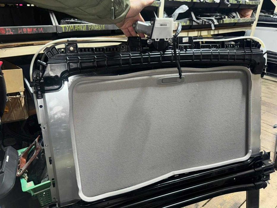 Люк Highlander (2012)