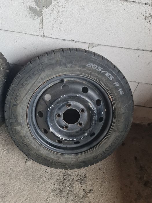 2 anvelope iarna +jante 205/ 65 R16C