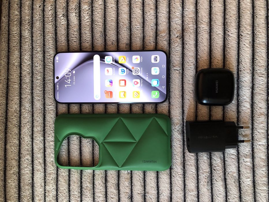 Възможен бартер/ Huawei pura 70 Ultra + Huawei Freebuds se 3