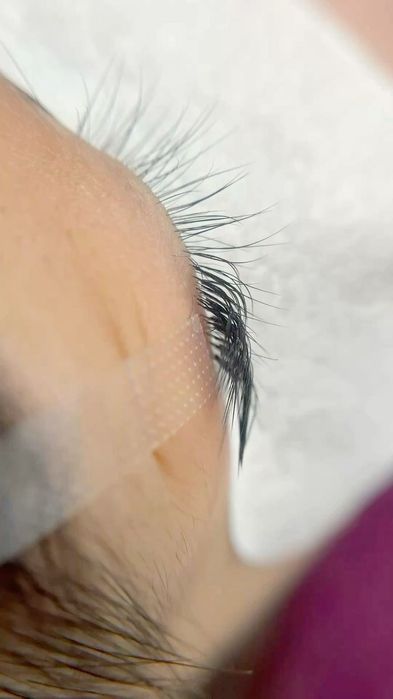 Наращивание ресницы