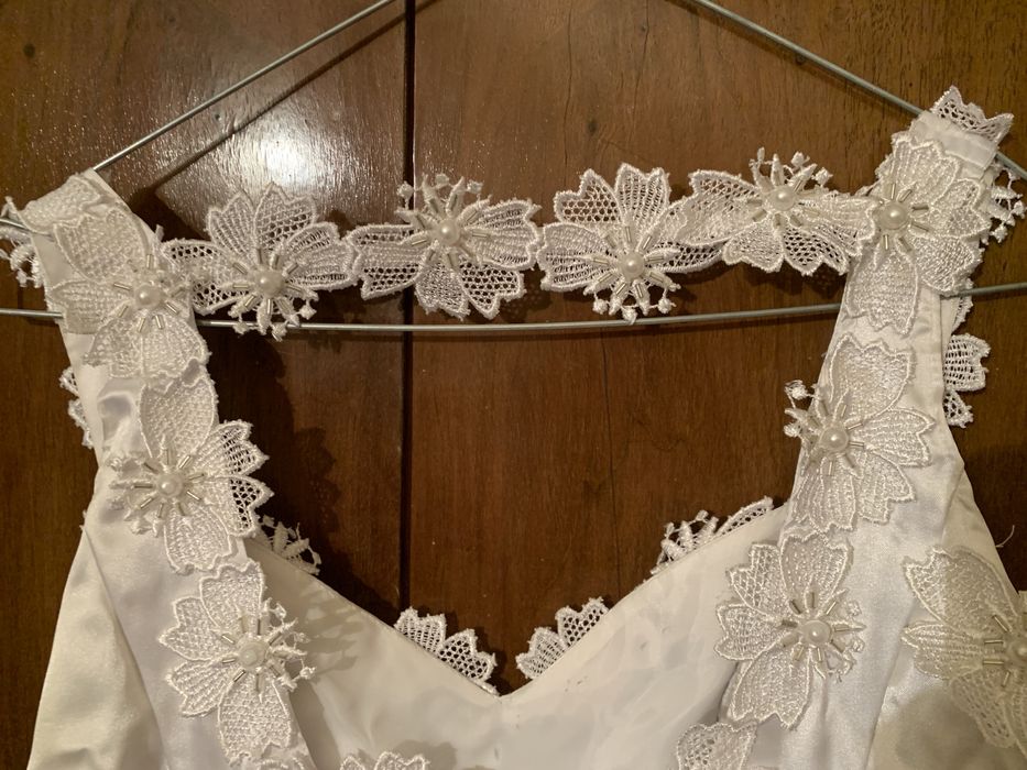 Продавам булчинска рокля