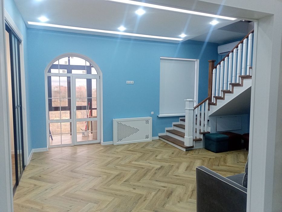 Сдается Впервые 2 ком кв район Батыс 2,Два уровня