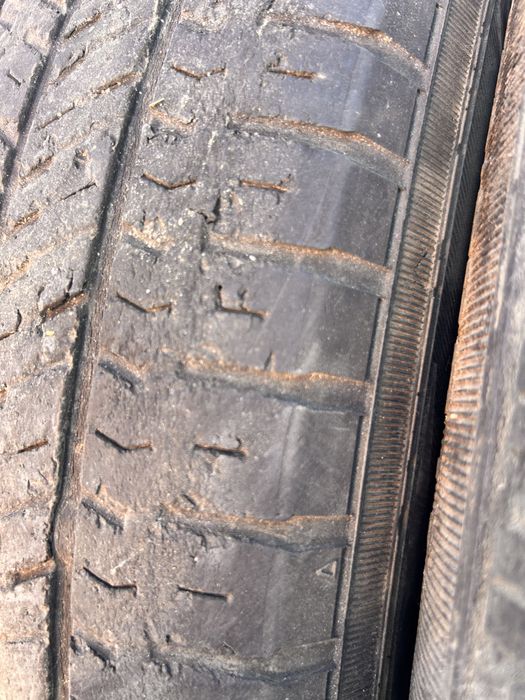 Продам 2 баллона KUMHO RADIAL 798 plus