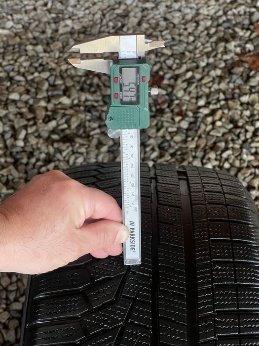 Hankook winter i cept evo 2   235/55/17