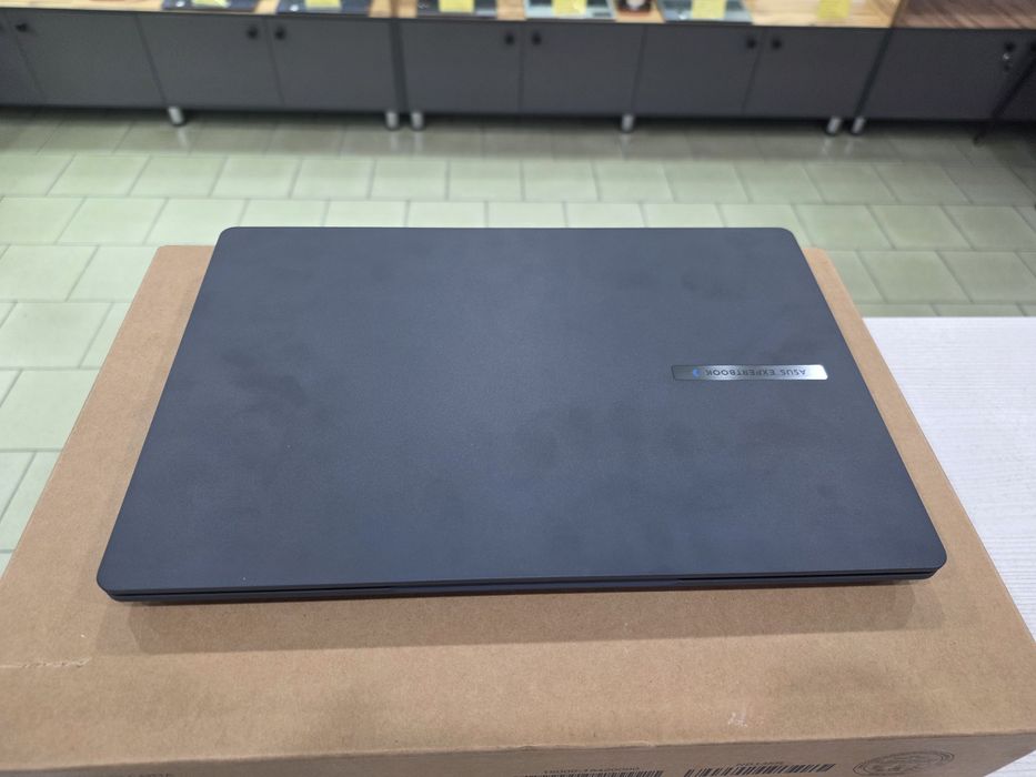 Новые Asus Expertbook (Core i5-13, 512 Gb SSD)