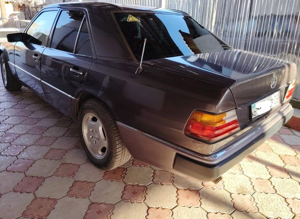 Мерседес 220. Срочно