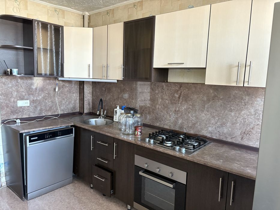 Продам кухоный гарнитур