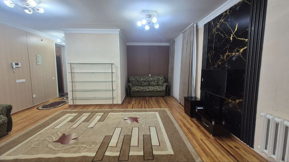 Аренда квартира метро Гафур Гулям  , орентир  Ганга  марожный