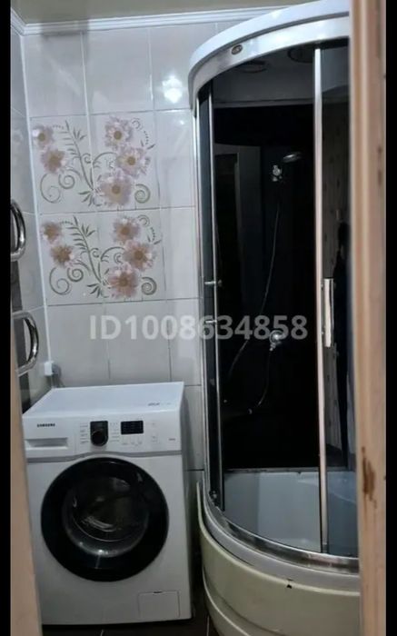 3 комнатная - Район 2 школы.