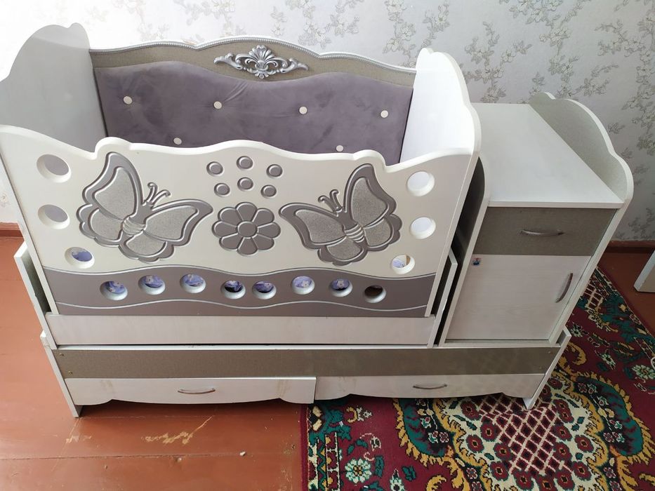 Детская кровать.