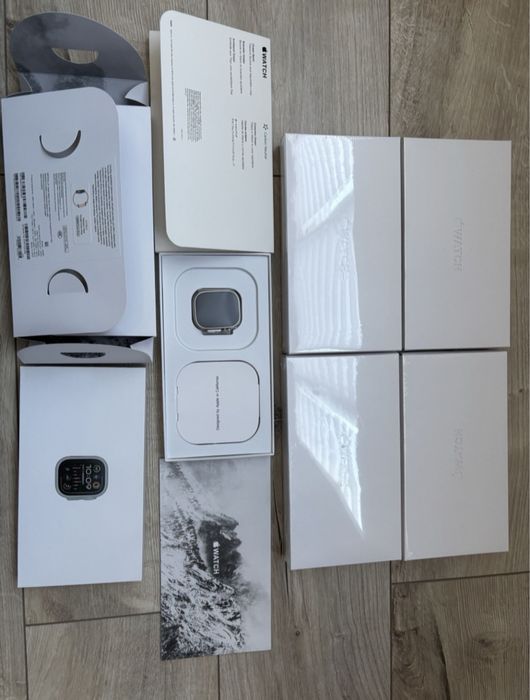 *Apple Watch Ultra Gen 2 * Оранжев и черен цвят на каишката*