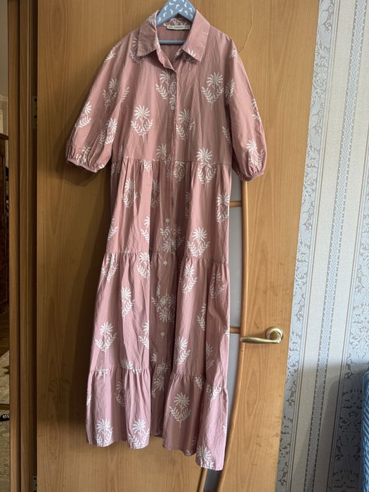 Продам платье красивое