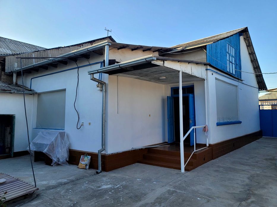 Uy sotiladi!!Продается дом.Таш.обл.Г Аккурган.Улица Ибн-сино34.(центр)