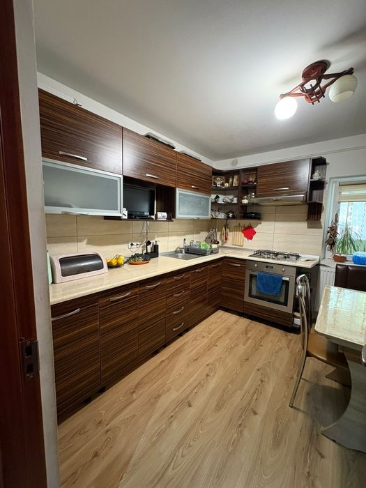 apartament 3 camere
