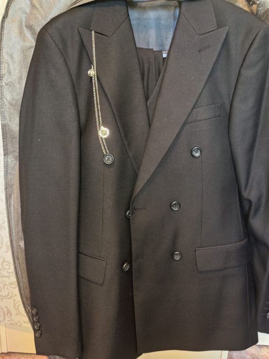 Костюм черный сатылады