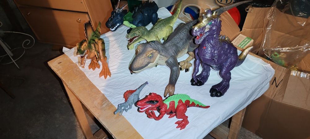 Dinozauri interactivi Telecomanda