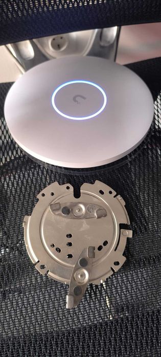 Ubiquiti UniFi U7 Pro XGS