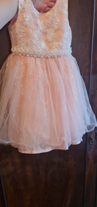 Нарядное платье на рост 110см