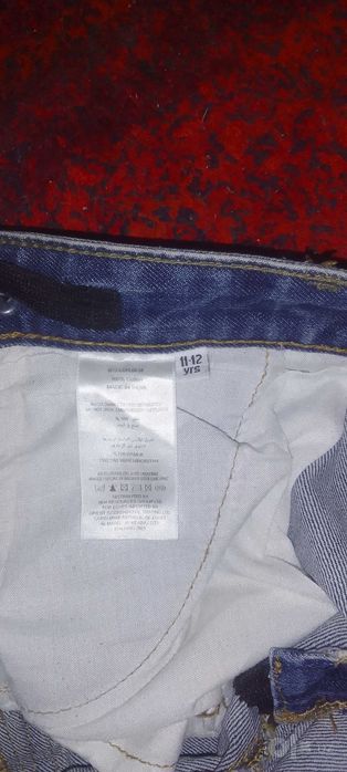 Lee Cooper  Продаются джинсы на девочку 10-12 лет.