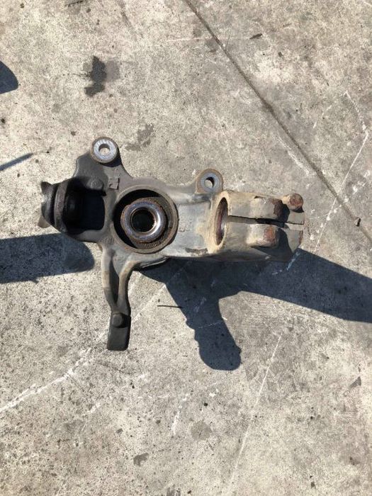 fuzeta dreapta fata ford mondeo 2009