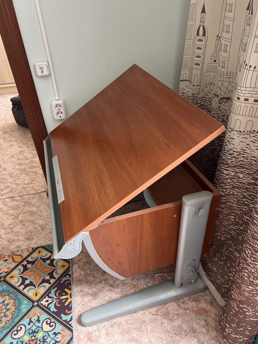 Парта со стулом дэми