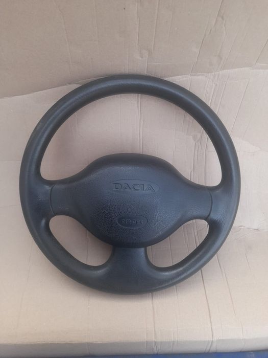 Vînd volan logan 2008*