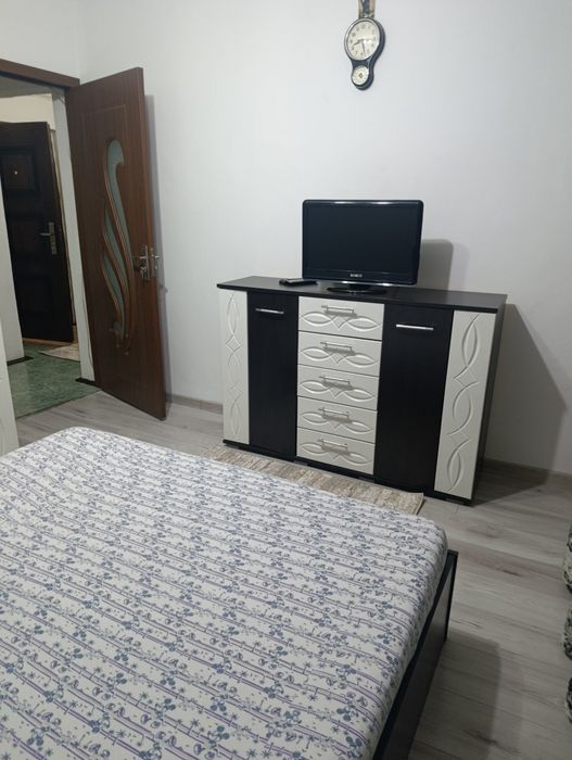 Inchiriez apartament